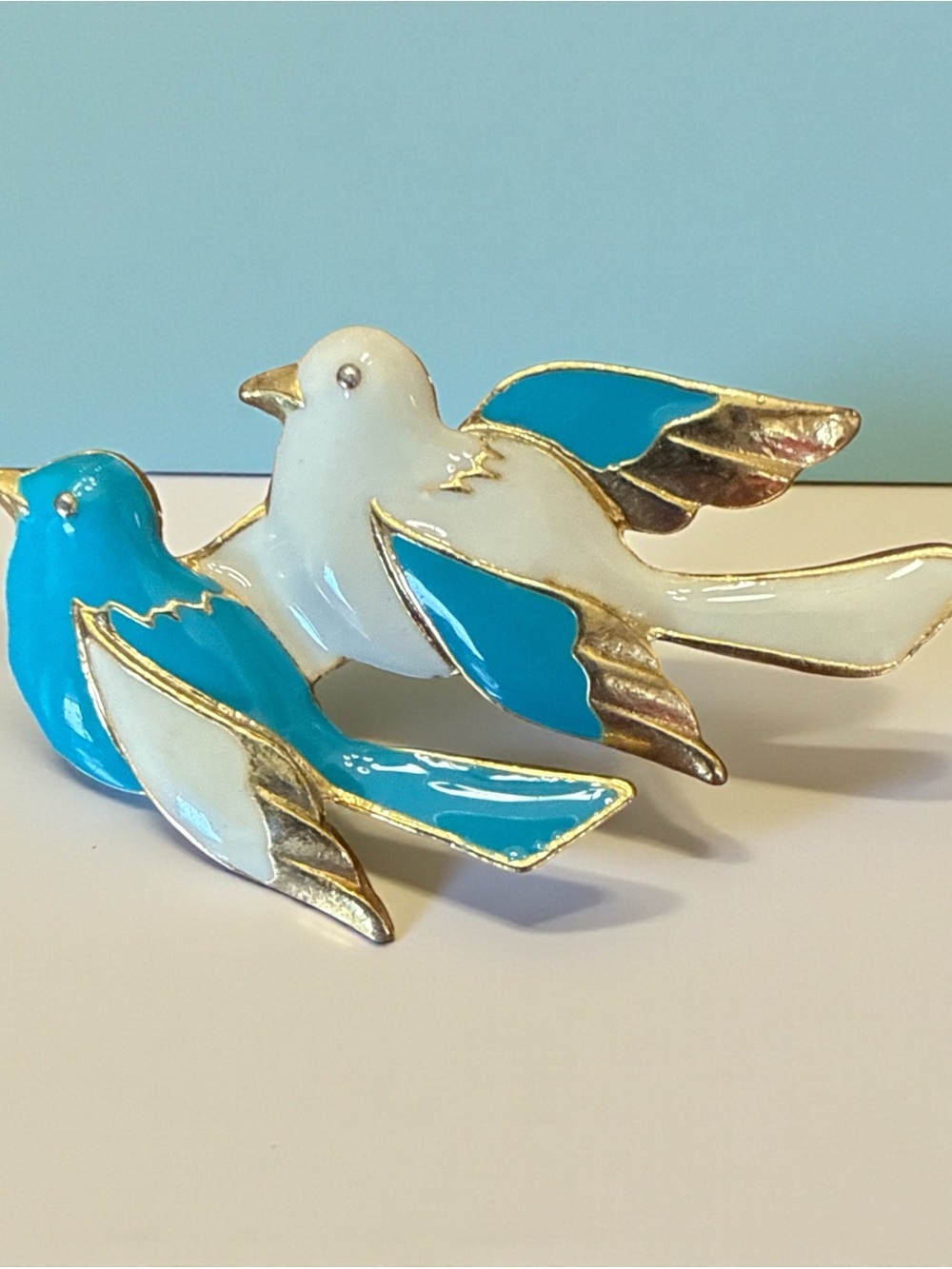 Vintage Enamel Two Dove Brooch Gold Tone Turquoise White Bird Pin